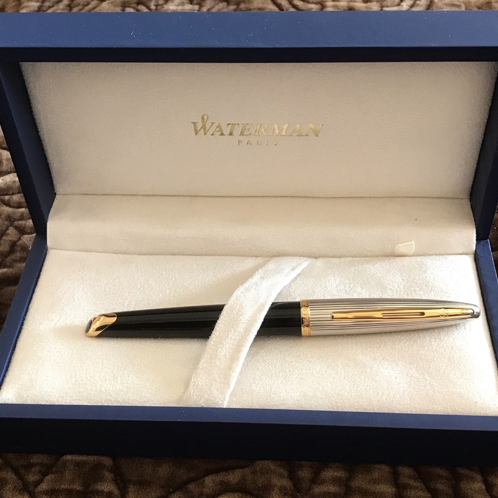 Waterman Carene Fountain Pen
Black / Silver GT 18k